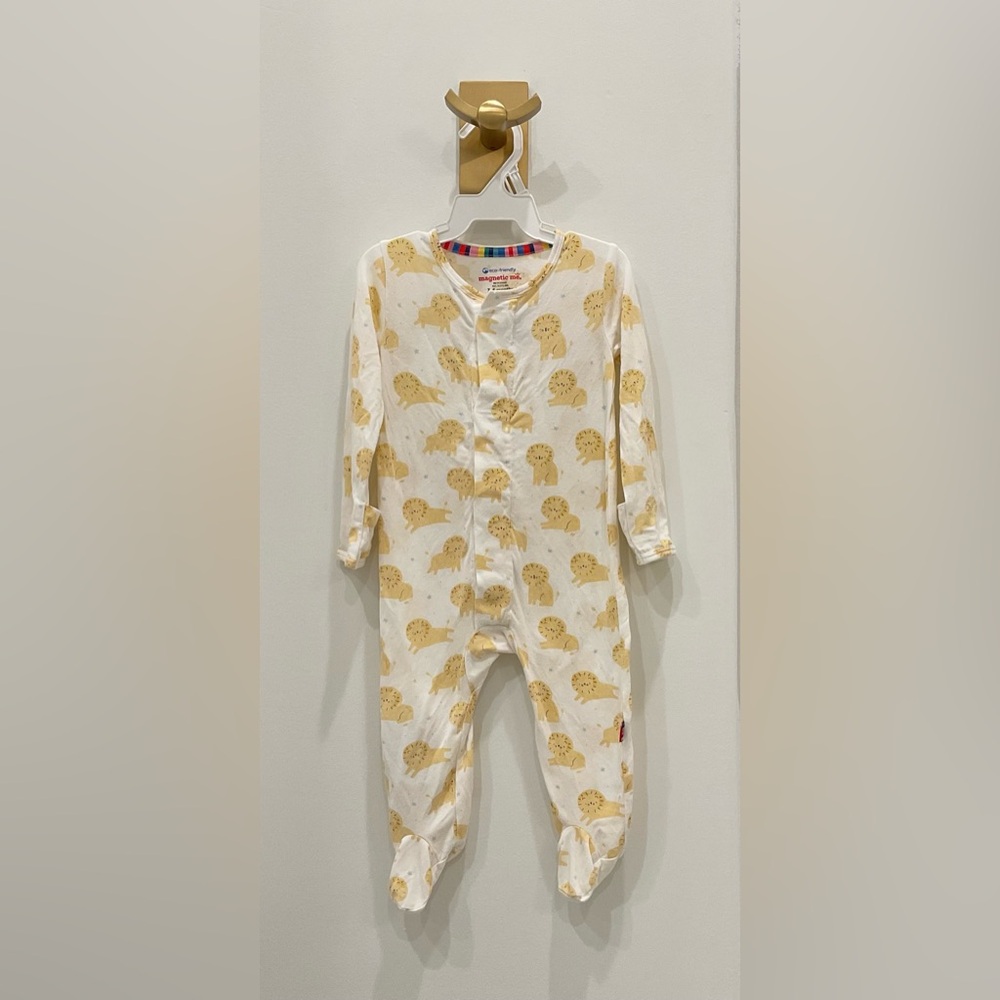 🔴 MAGNETIC ME  PRIDE AND JOY Cream Lion Print Kids Footie🔴 - Picture 2 of 8